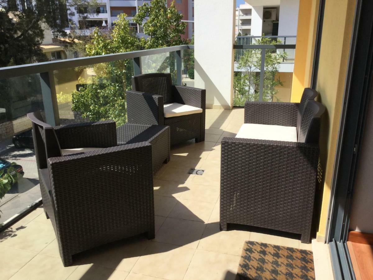 The Cosy Vilarosa Near The Beach Portimao Exterior photo